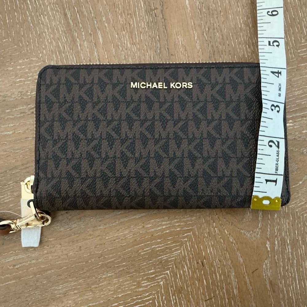 Michael Kors wallet - Picture 7 of 7